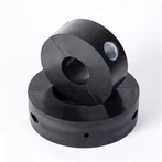 Suport de conductă pentru izolație la căldură